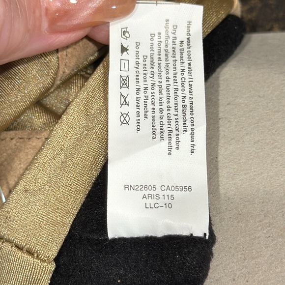 Isotoner quilted brown/gold Vintage gloves with suede fingers and palms!  NWOT - Picture 5 of 10